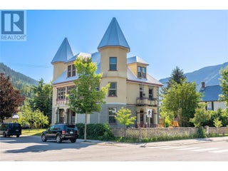 304 Second Street E. Revelstoke, British Columbia