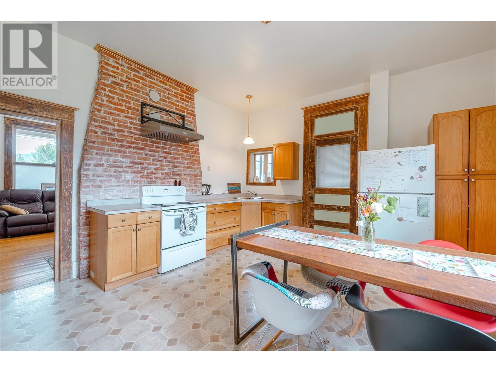 304 Second Street E. Revelstoke, British Columbia