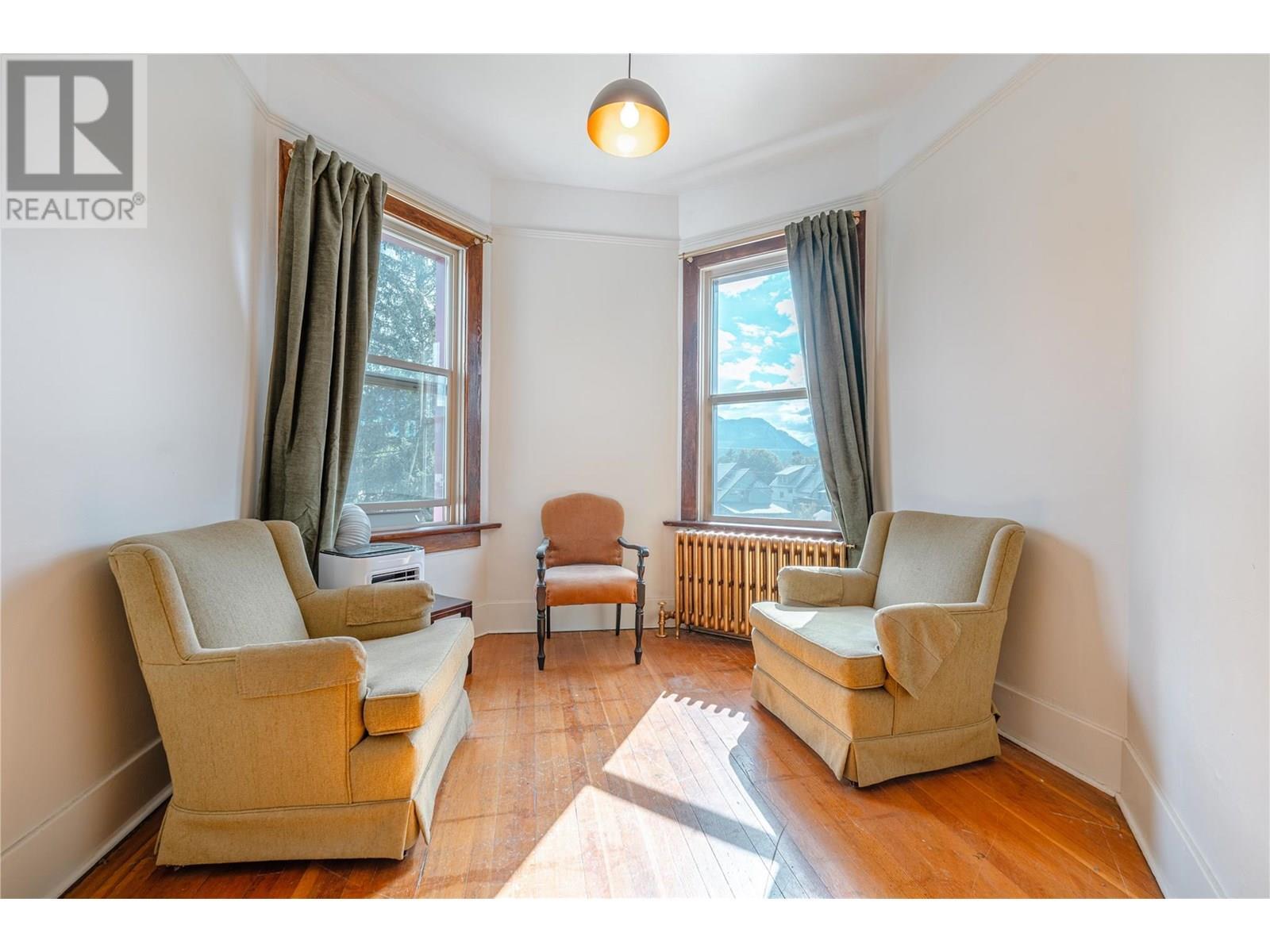 304 Second Street E. Revelstoke, British Columbia