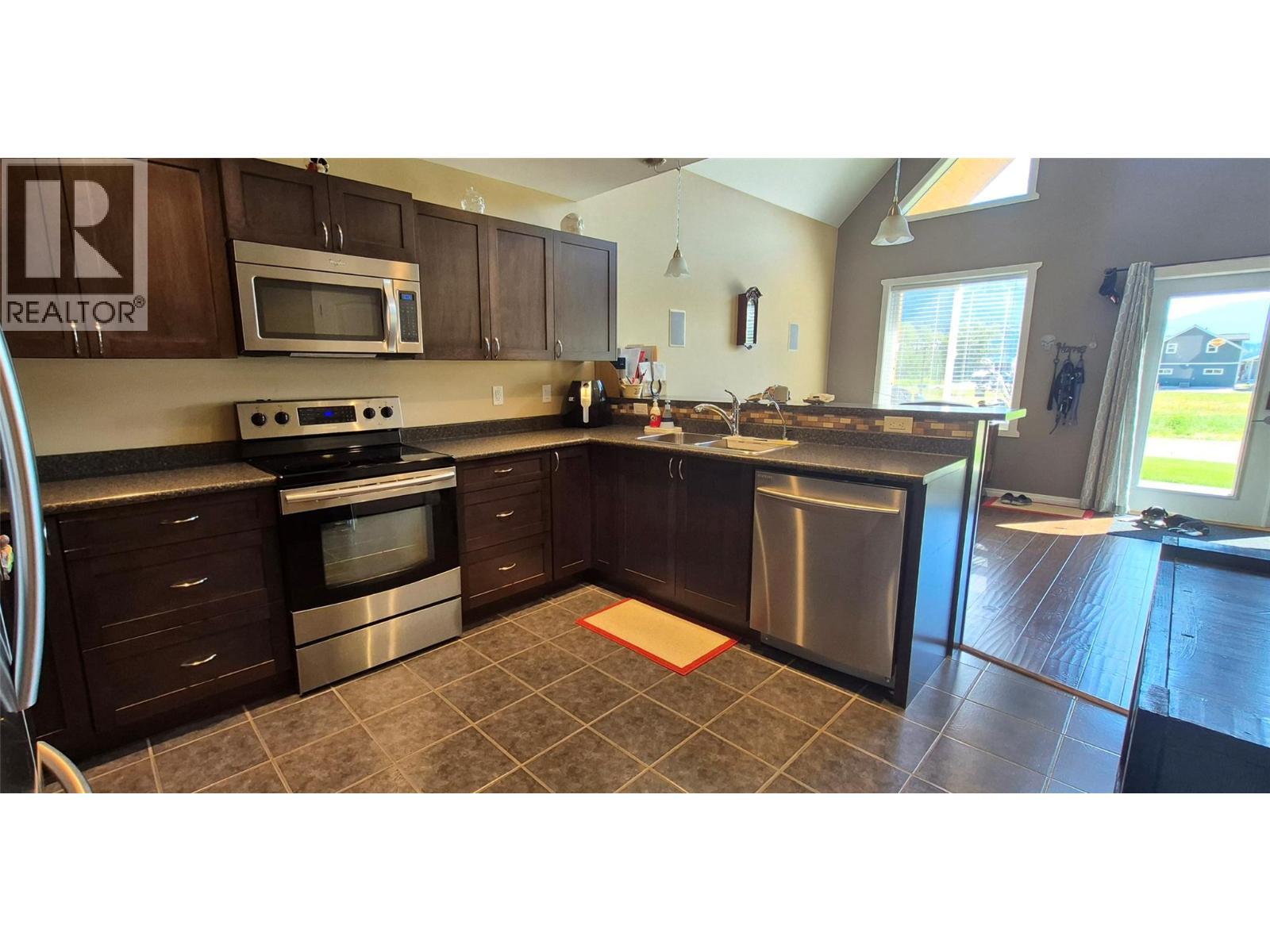 5211 Trans Canada Highway Unit# 6. Salmon Arm, British Columbia