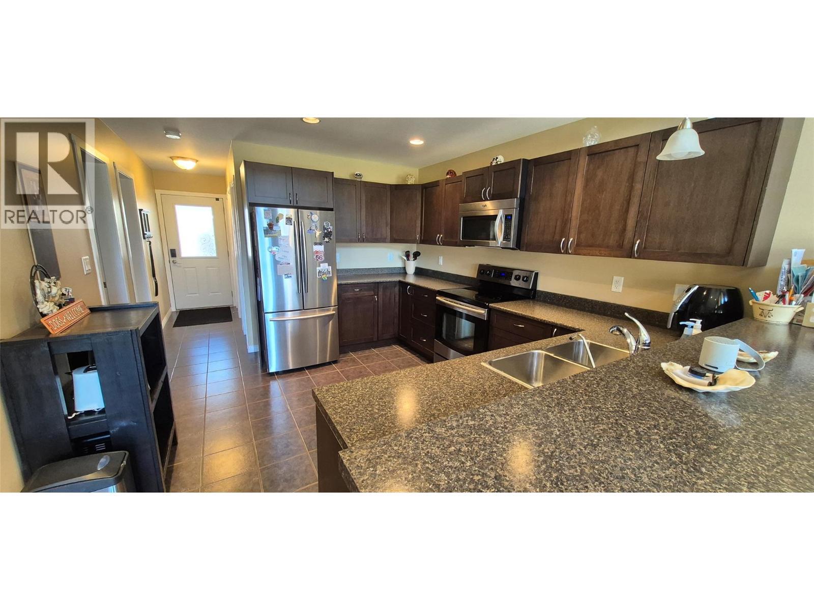 5211 Trans Canada Highway Unit# 6. Salmon Arm, British Columbia