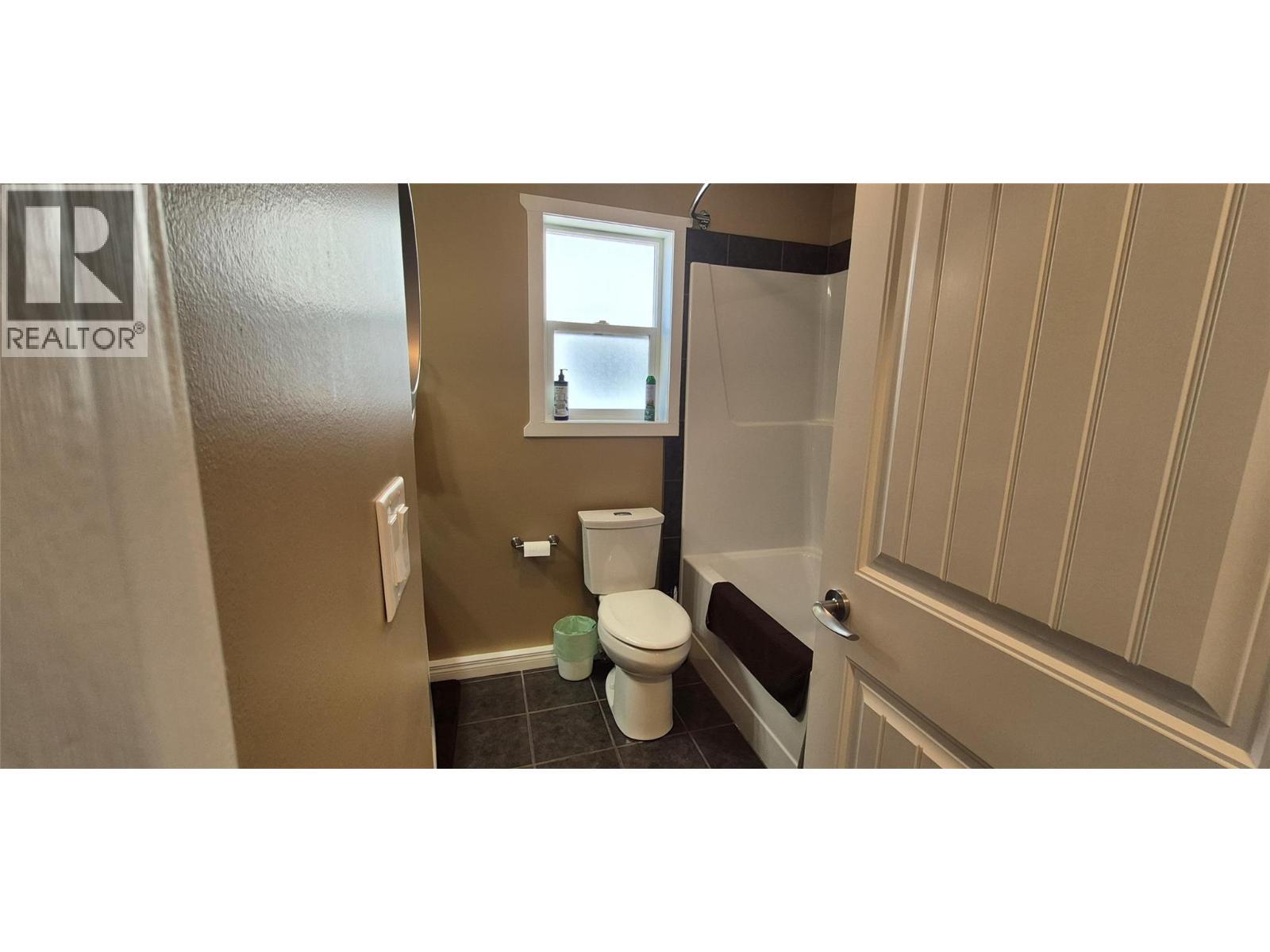 5211 Trans Canada Highway Unit# 6. Salmon Arm, British Columbia