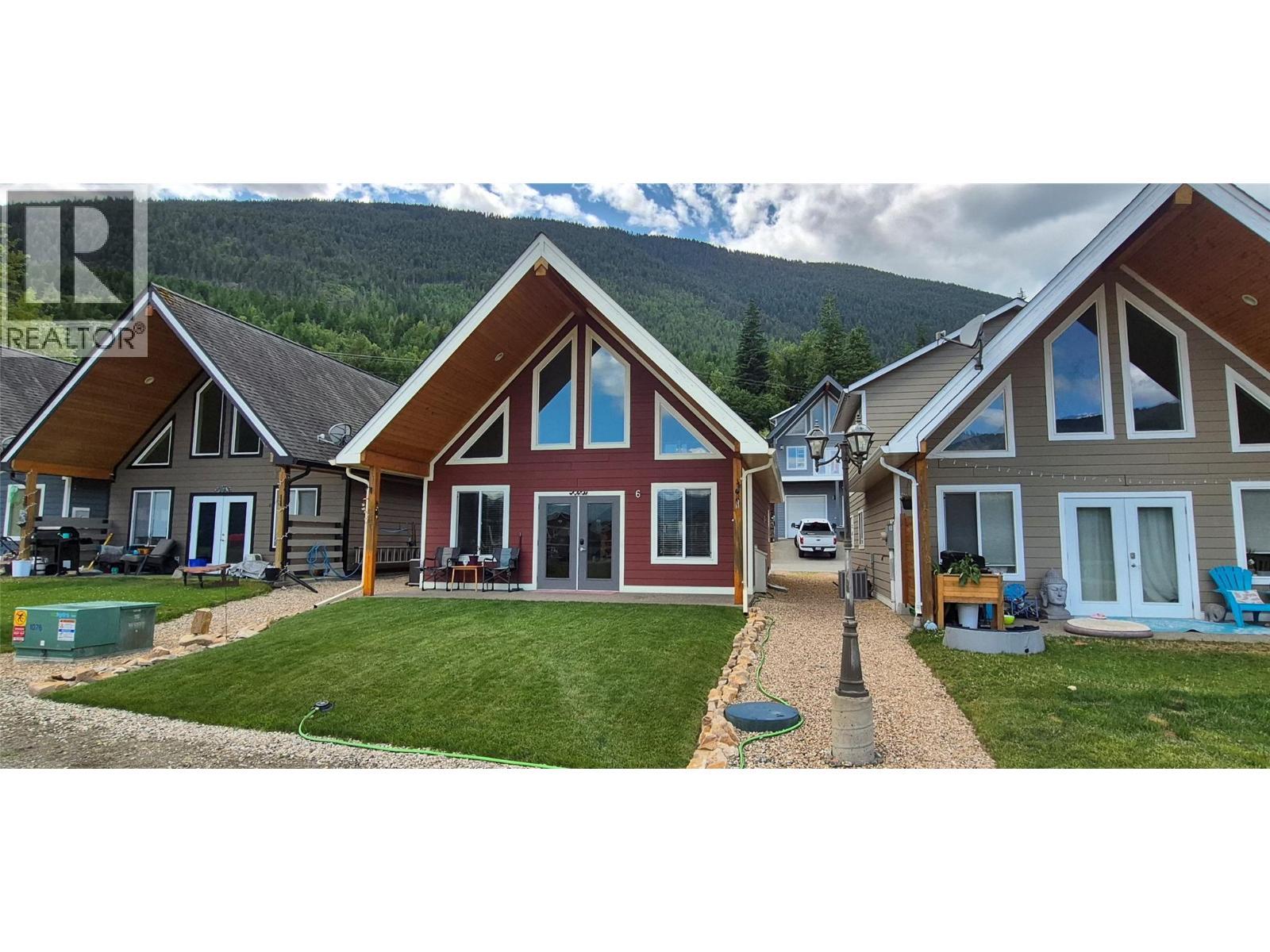 5211 Trans Canada Highway Unit# 6. Salmon Arm, British Columbia