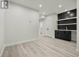 1221 Lone Pine Drive. Kelowna, British Columbia