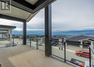 1221 Lone Pine Drive. Kelowna, British Columbia
