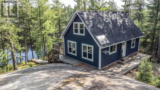 381 Mercer Lake Road, Monetville