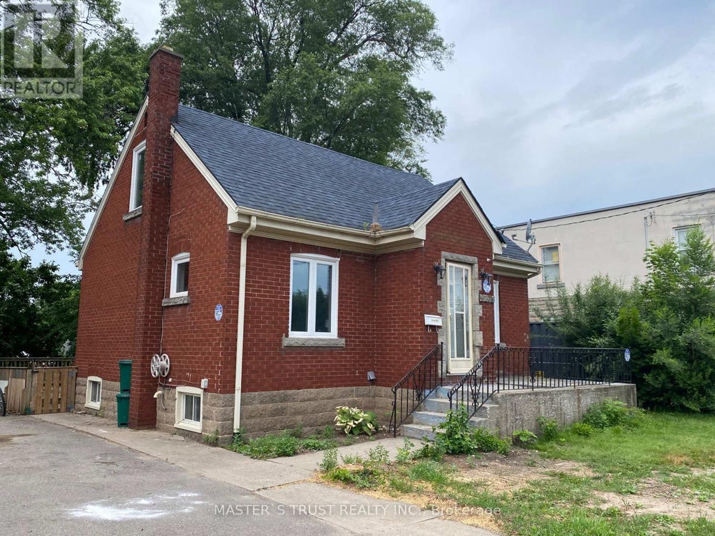 6203 Main Street, Niagara Falls (dorchester)