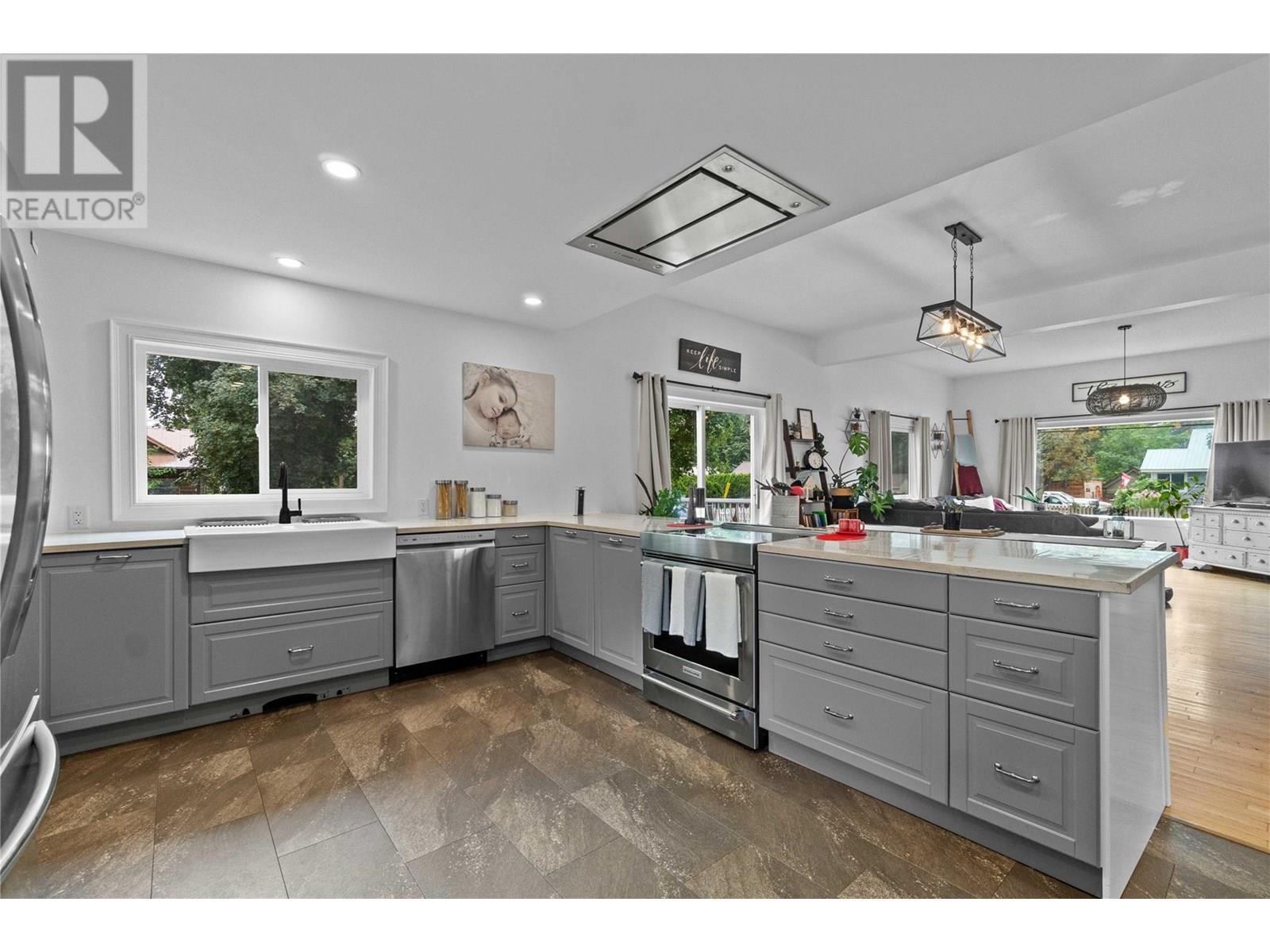 1207 George Street. Enderby, British Columbia