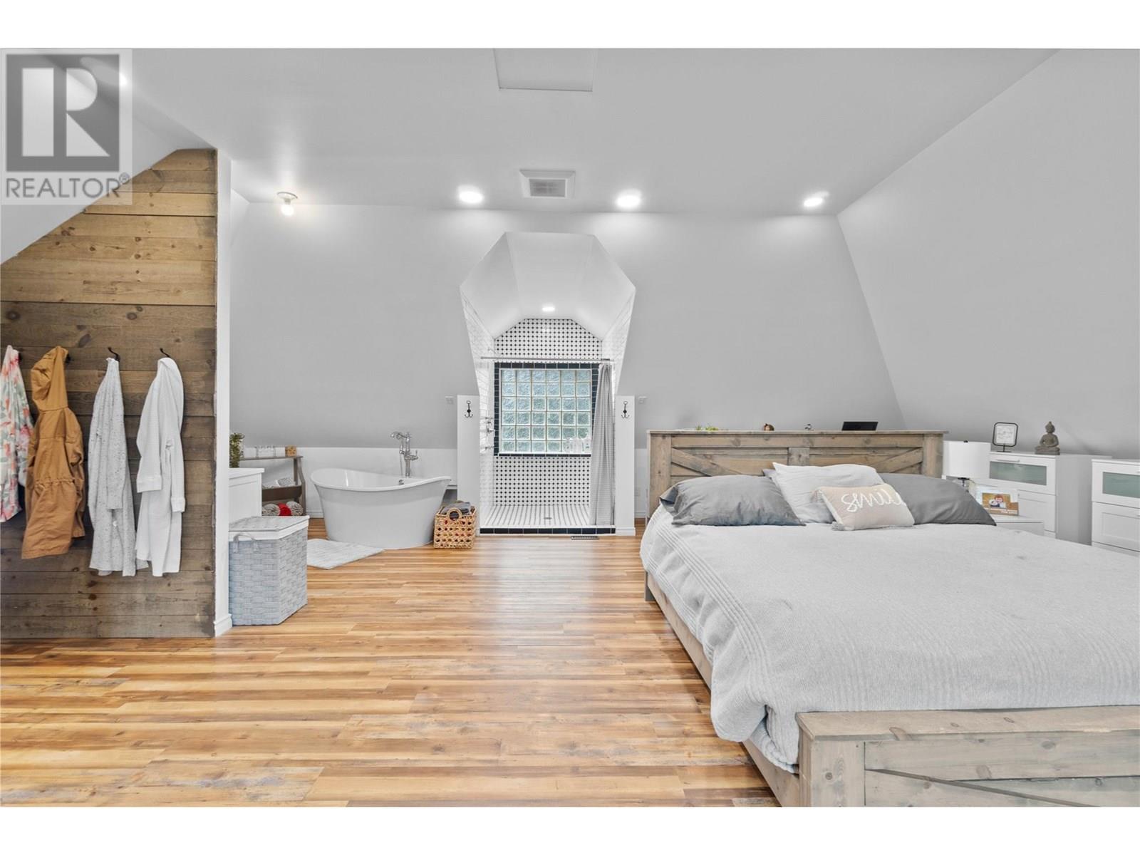 1207 George Street. Enderby, British Columbia