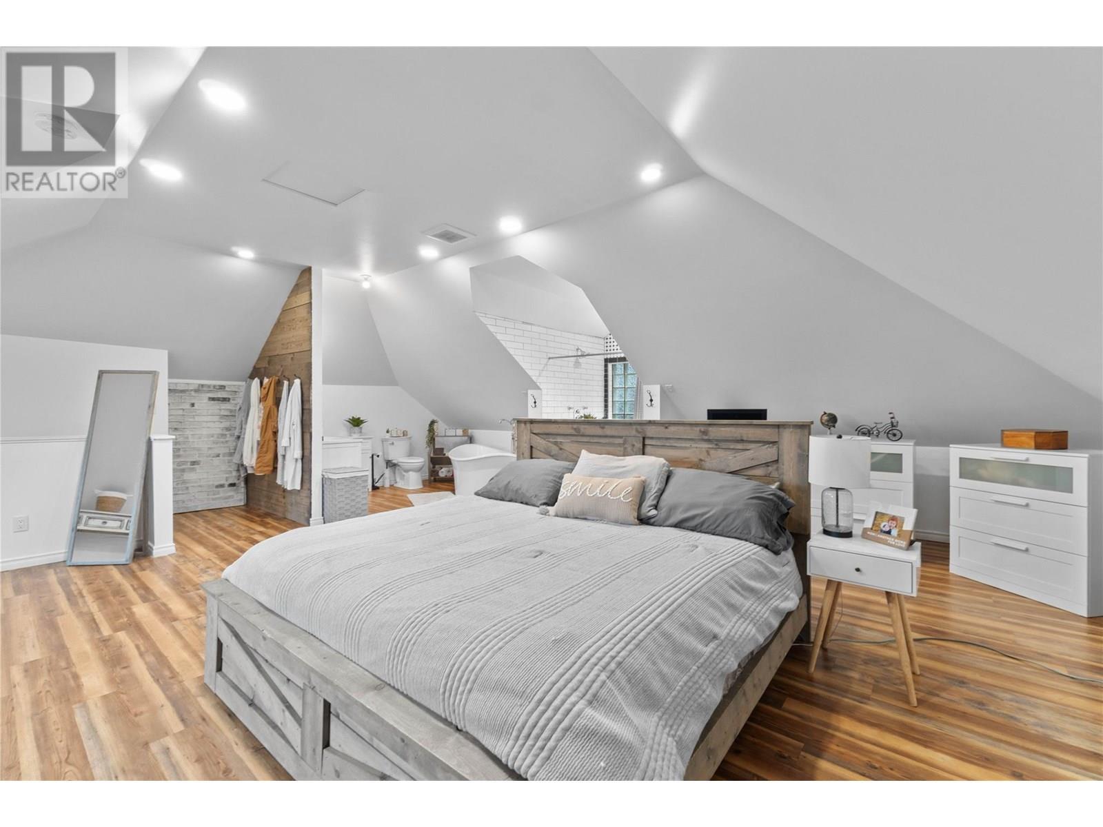 1207 George Street. Enderby, British Columbia