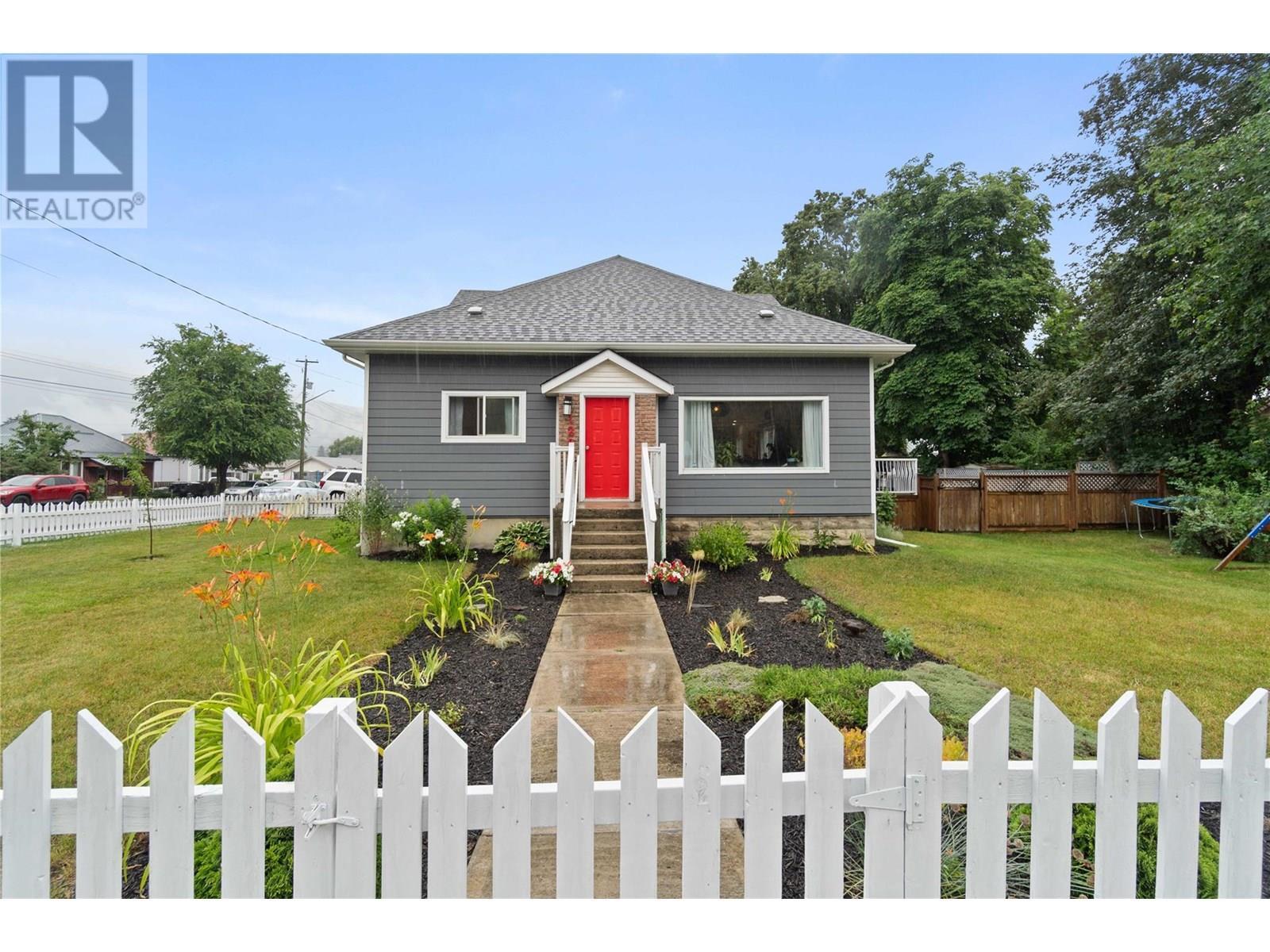 1207 George Street. Enderby, British Columbia