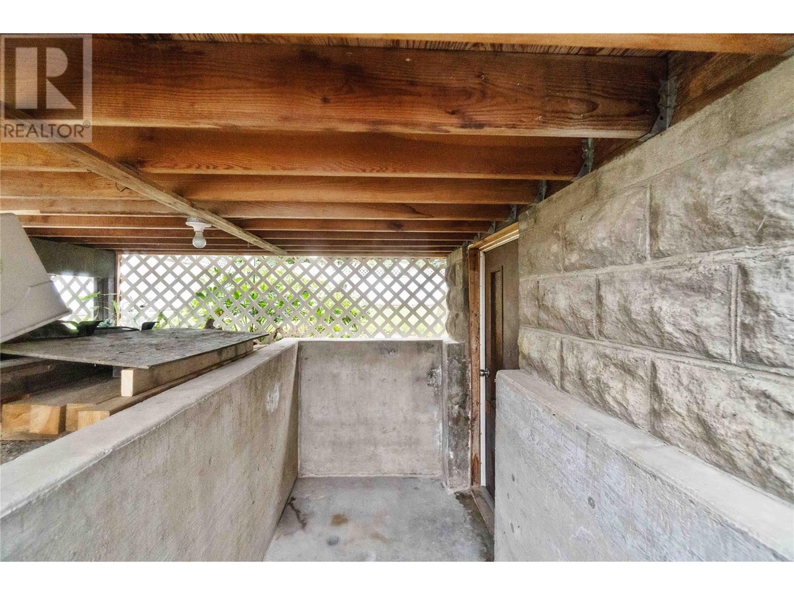 1207 George Street. Enderby, British Columbia