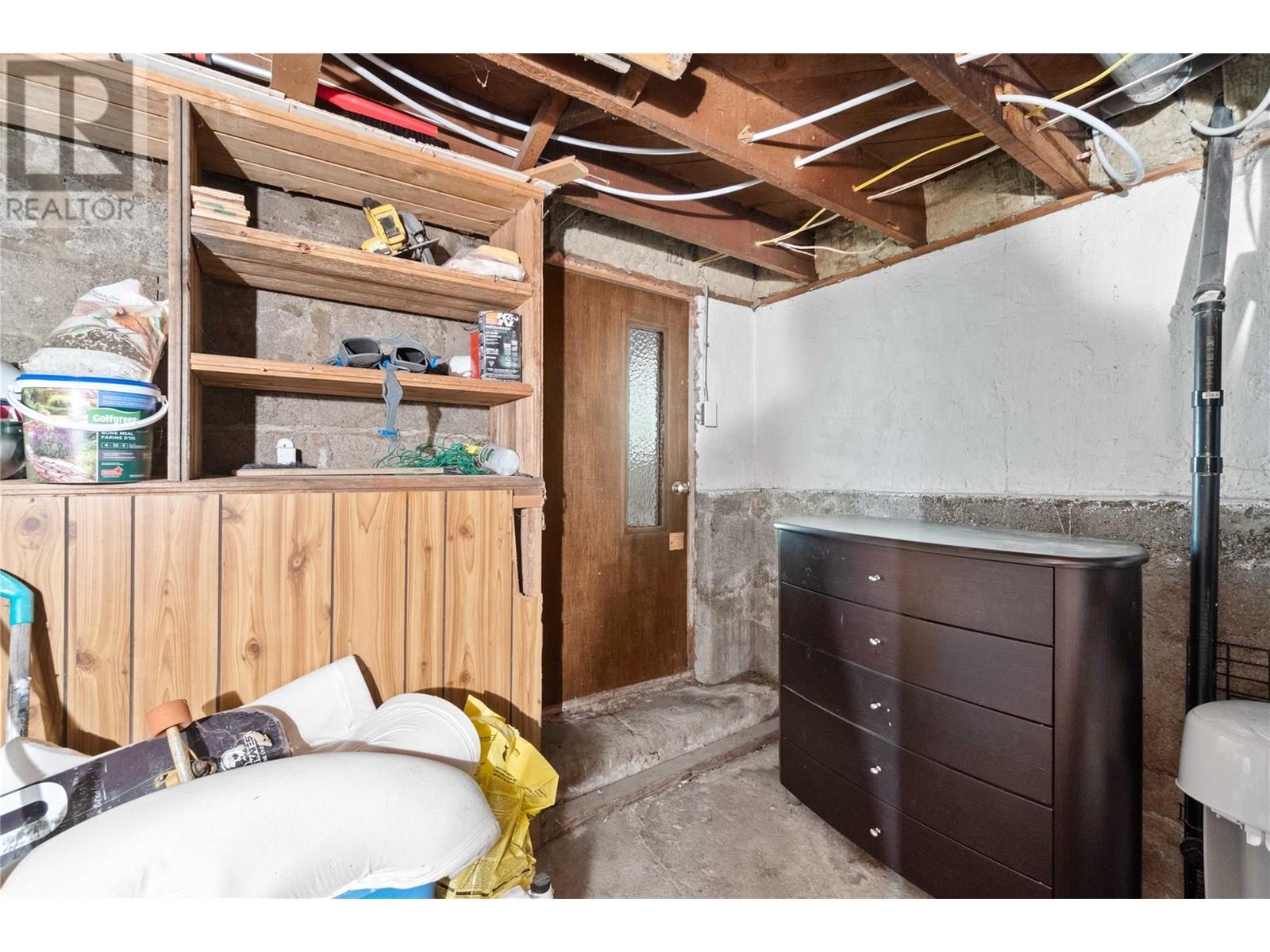 1207 George Street. Enderby, British Columbia