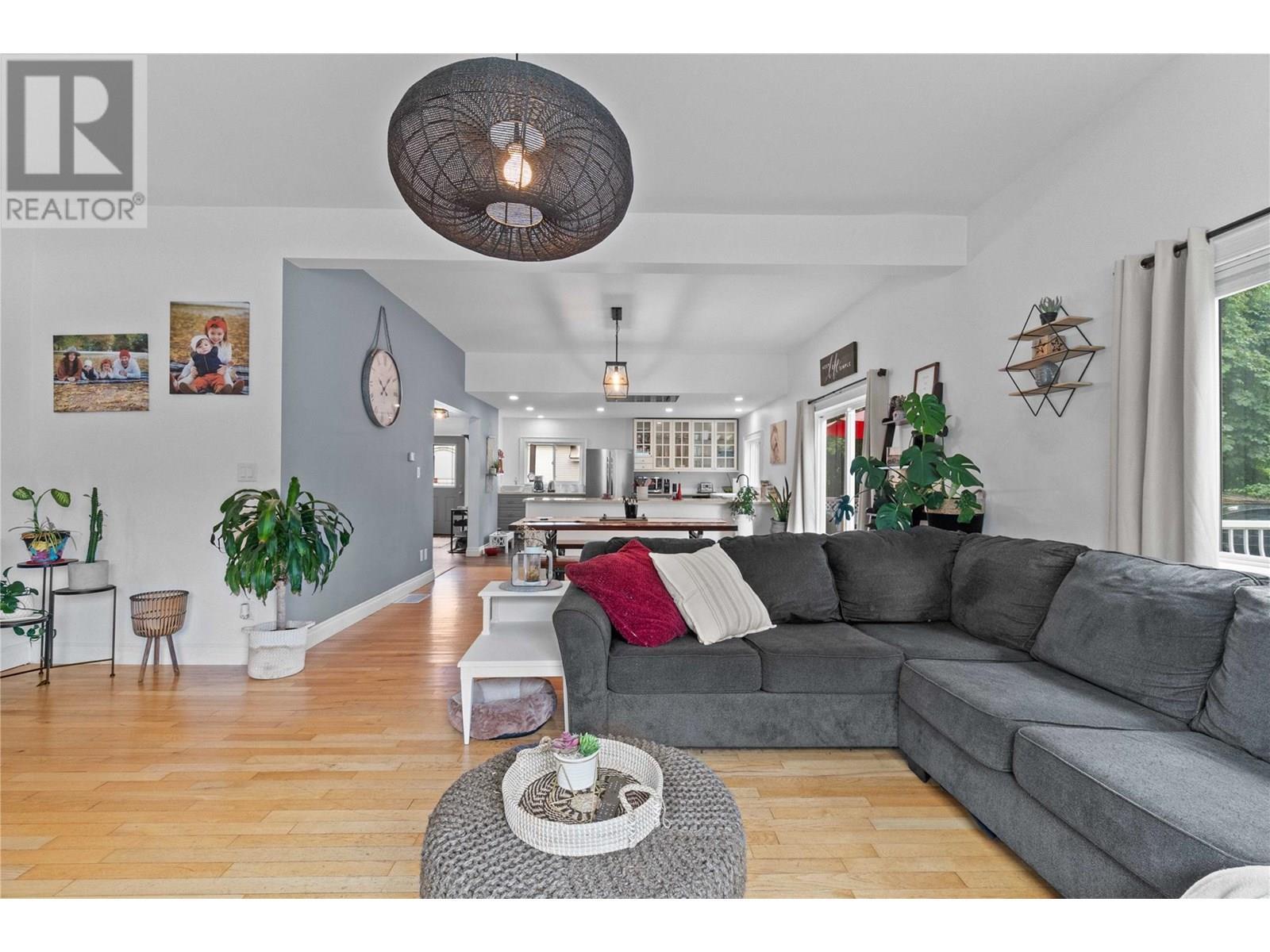 1207 George Street. Enderby, British Columbia