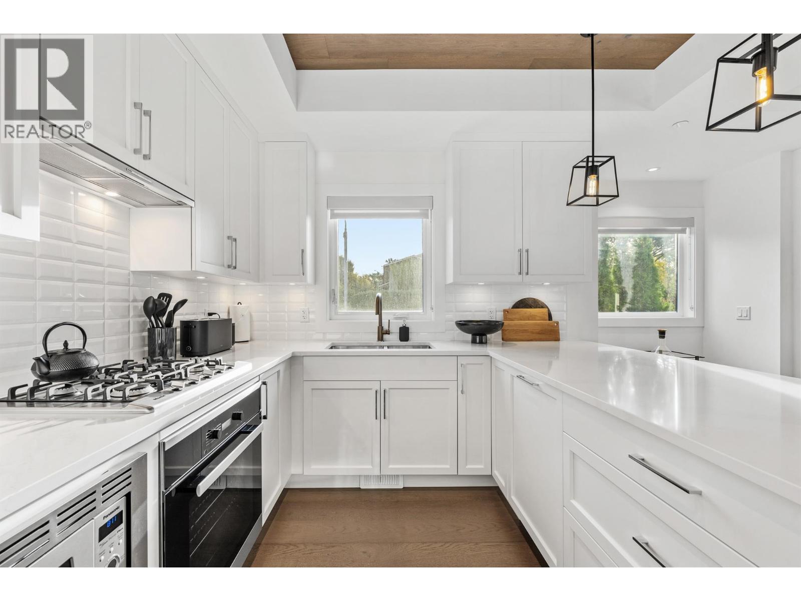 1308 Richter Street Unit# 107. Kelowna, British Columbia