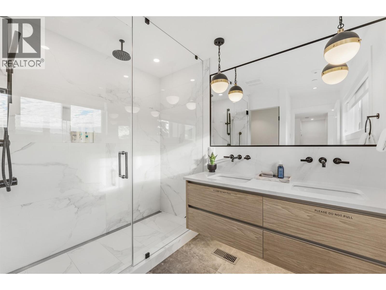 1308 Richter Street Unit# 107. Kelowna, British Columbia