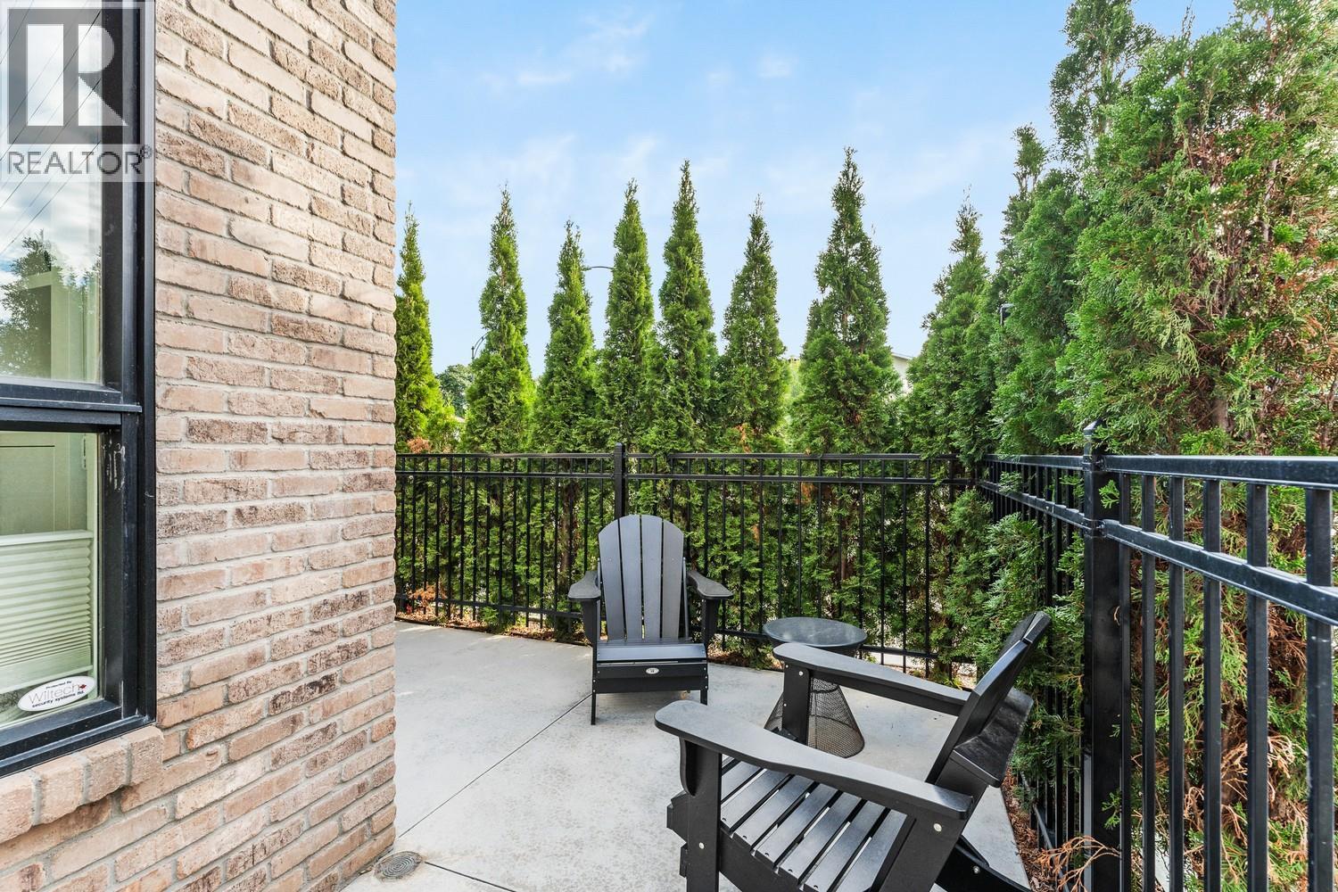 1308 Richter Street Unit# 107. Kelowna, British Columbia