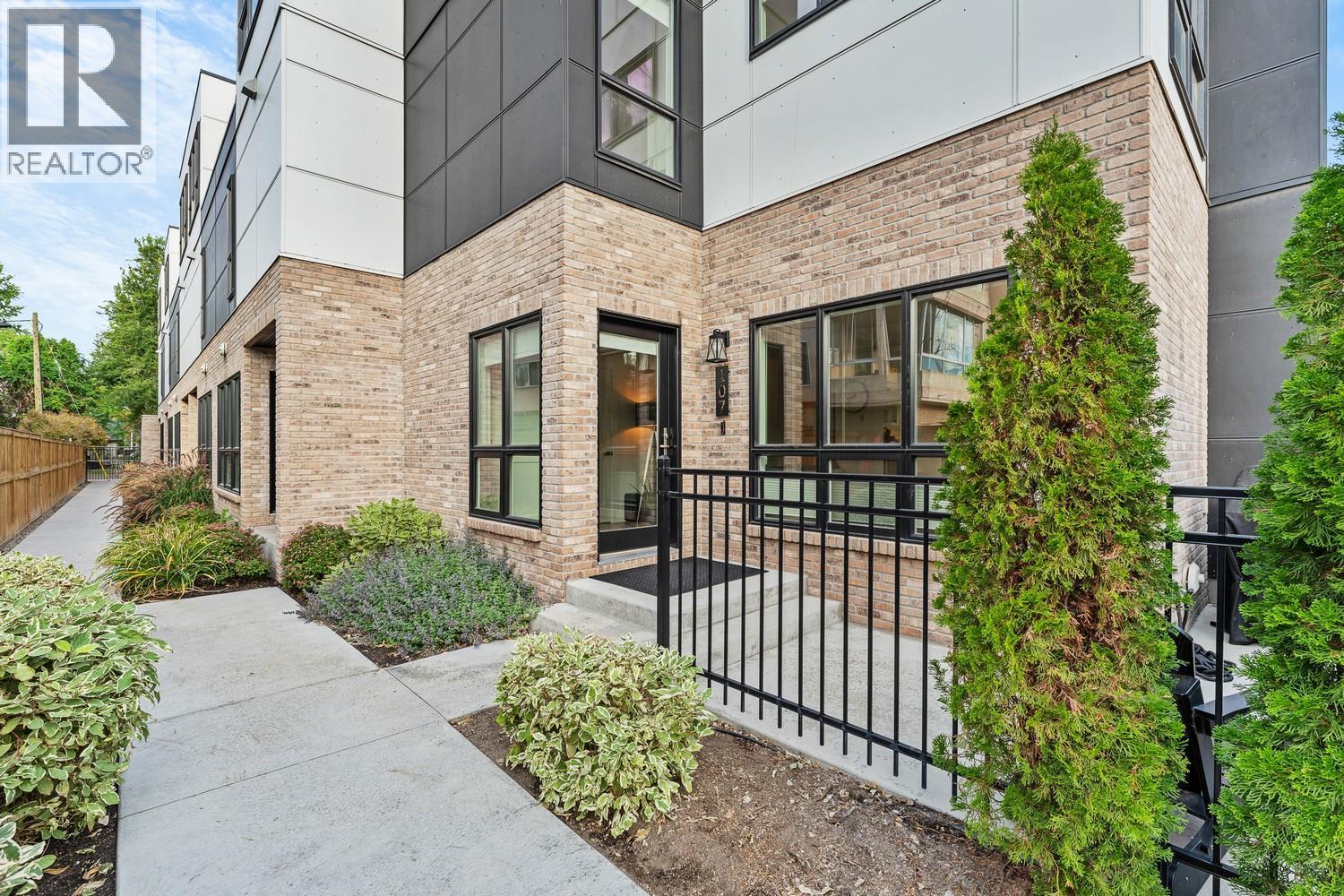 1308 Richter Street Unit# 107. Kelowna, British Columbia