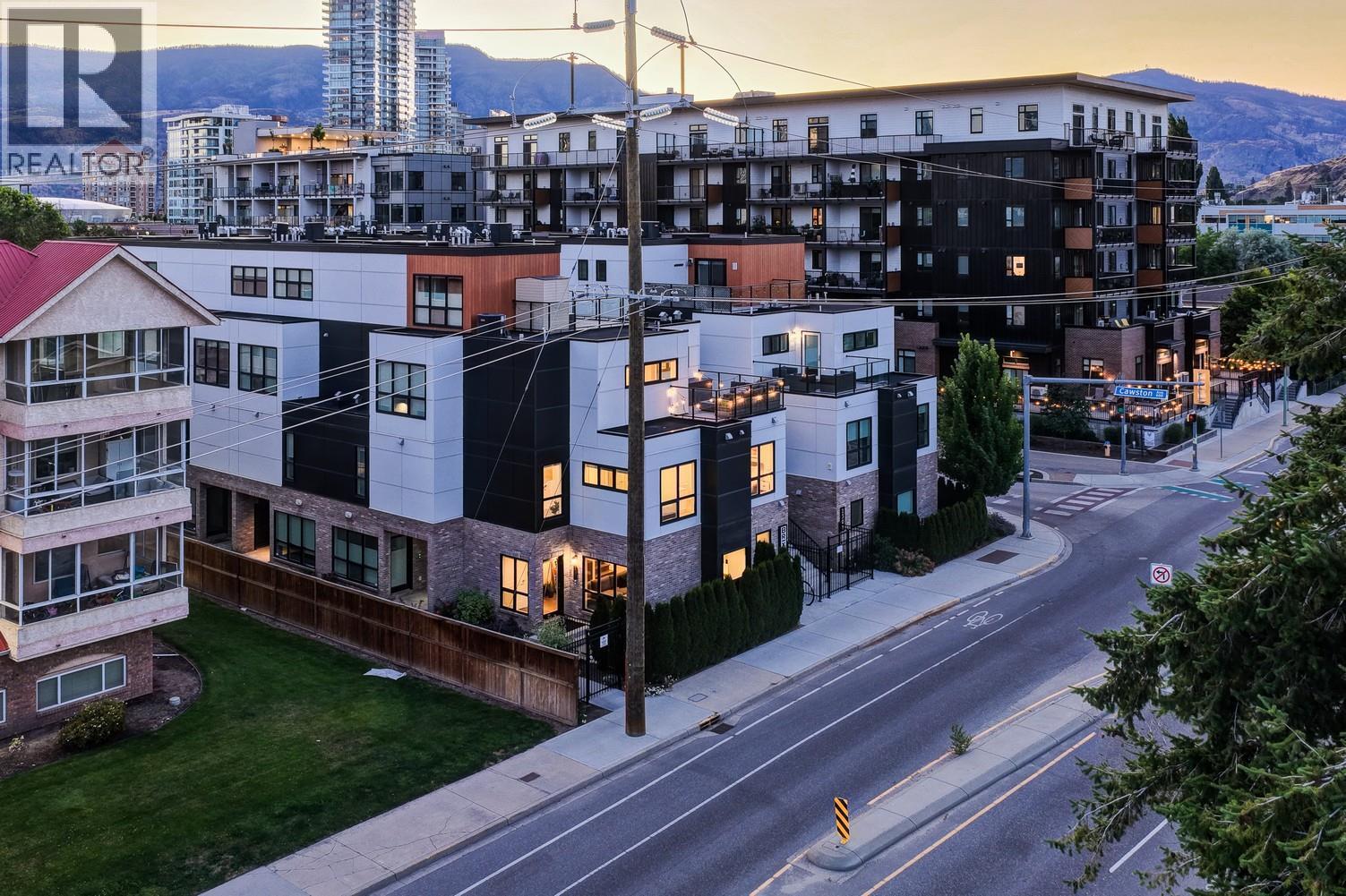 1308 Richter Street Unit# 107. Kelowna, British Columbia