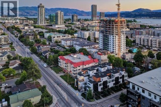 1308 Richter Street Unit# 107. Kelowna, British Columbia