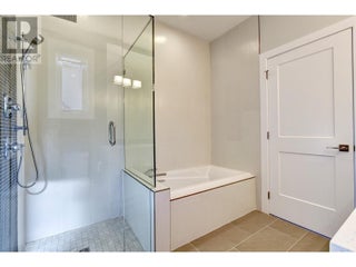 1051 Aurora Heights. West Kelowna, British Columbia