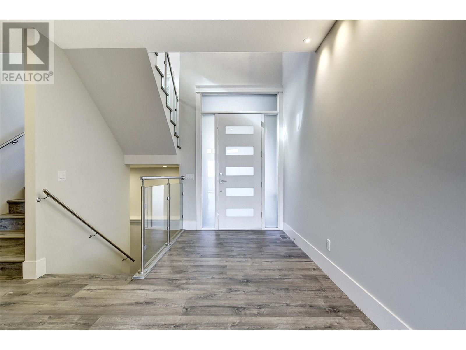 1051 Aurora Heights. West Kelowna, British Columbia