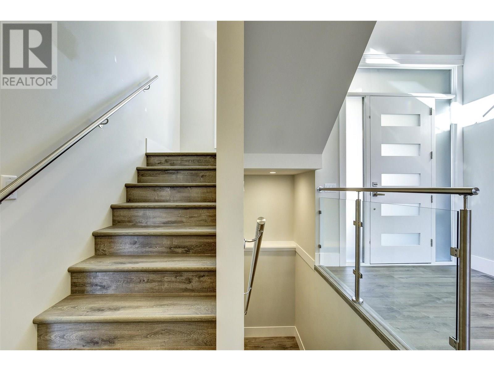 1051 Aurora Heights. West Kelowna, British Columbia