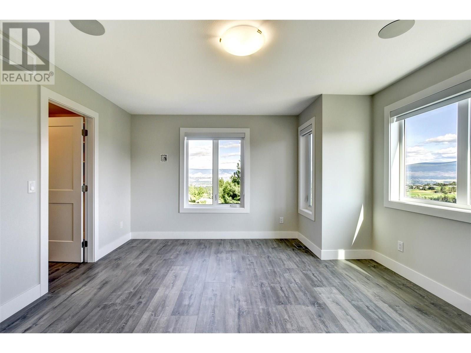 1051 Aurora Heights. West Kelowna, British Columbia