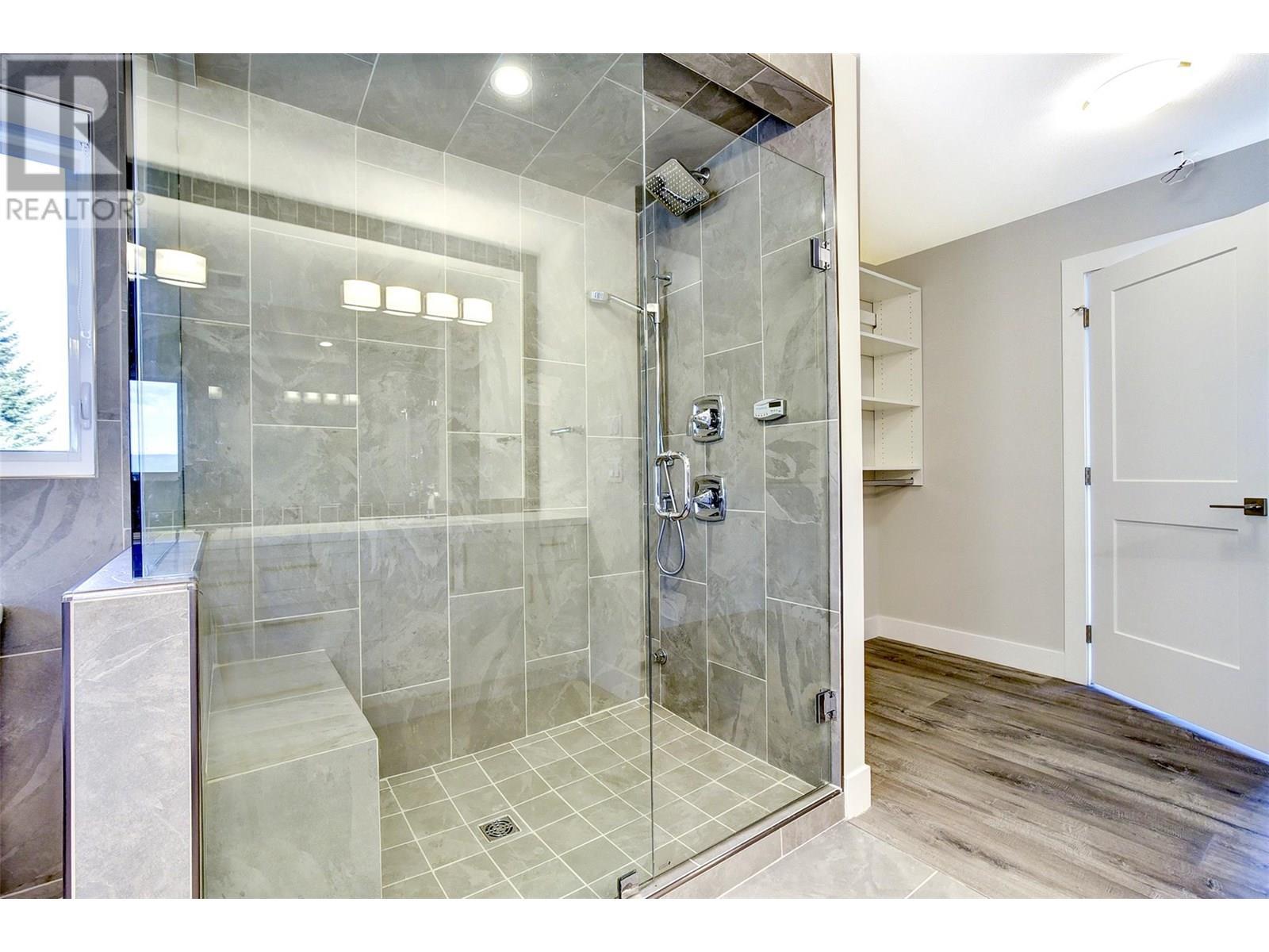 1051 Aurora Heights. West Kelowna, British Columbia