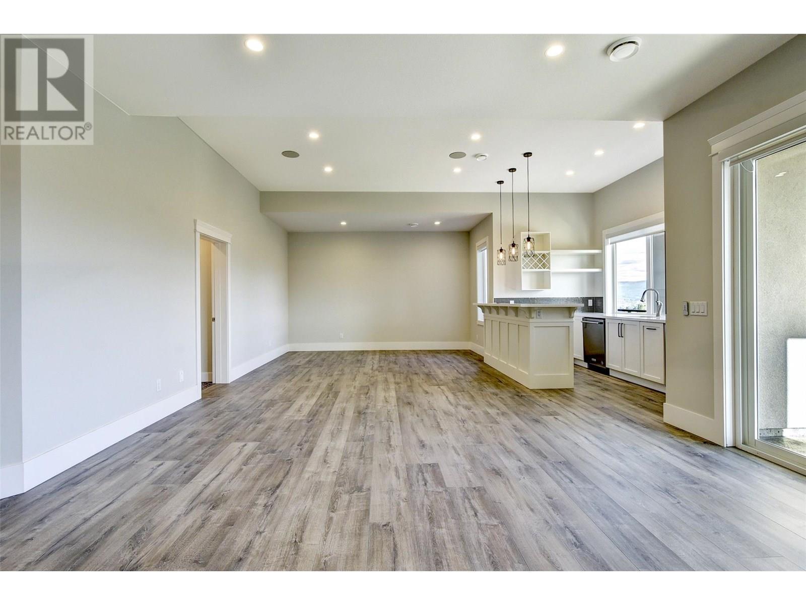 1051 Aurora Heights. West Kelowna, British Columbia