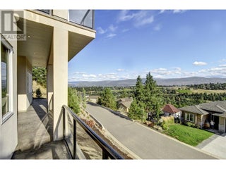 1051 Aurora Heights. West Kelowna, British Columbia