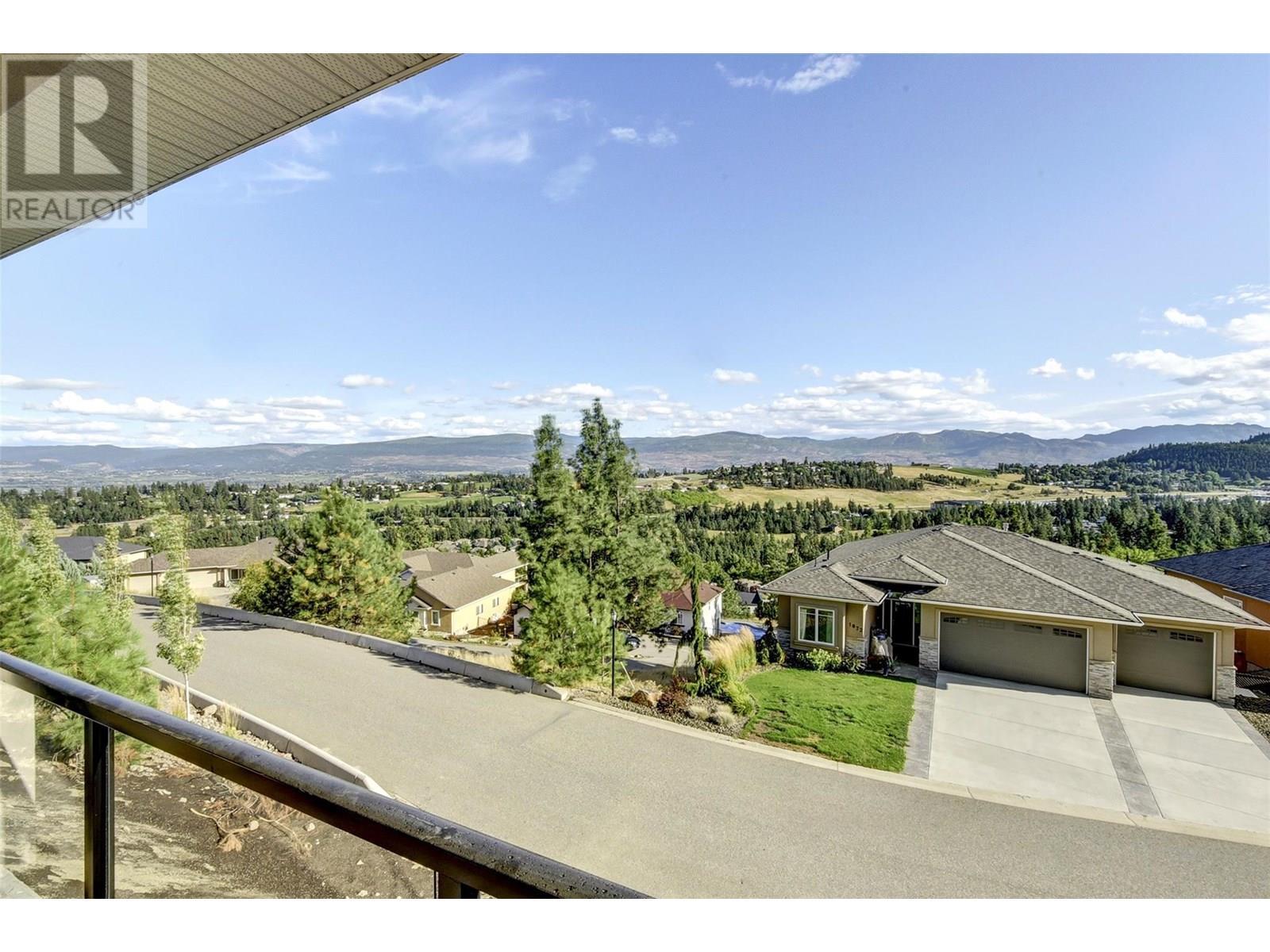 1051 Aurora Heights. West Kelowna, British Columbia