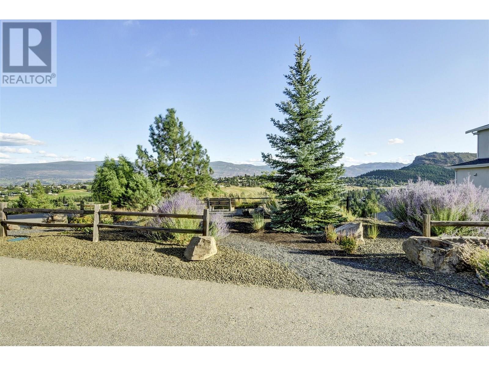 1051 Aurora Heights. West Kelowna, British Columbia