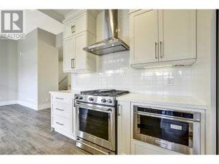 1051 Aurora Heights. West Kelowna, British Columbia