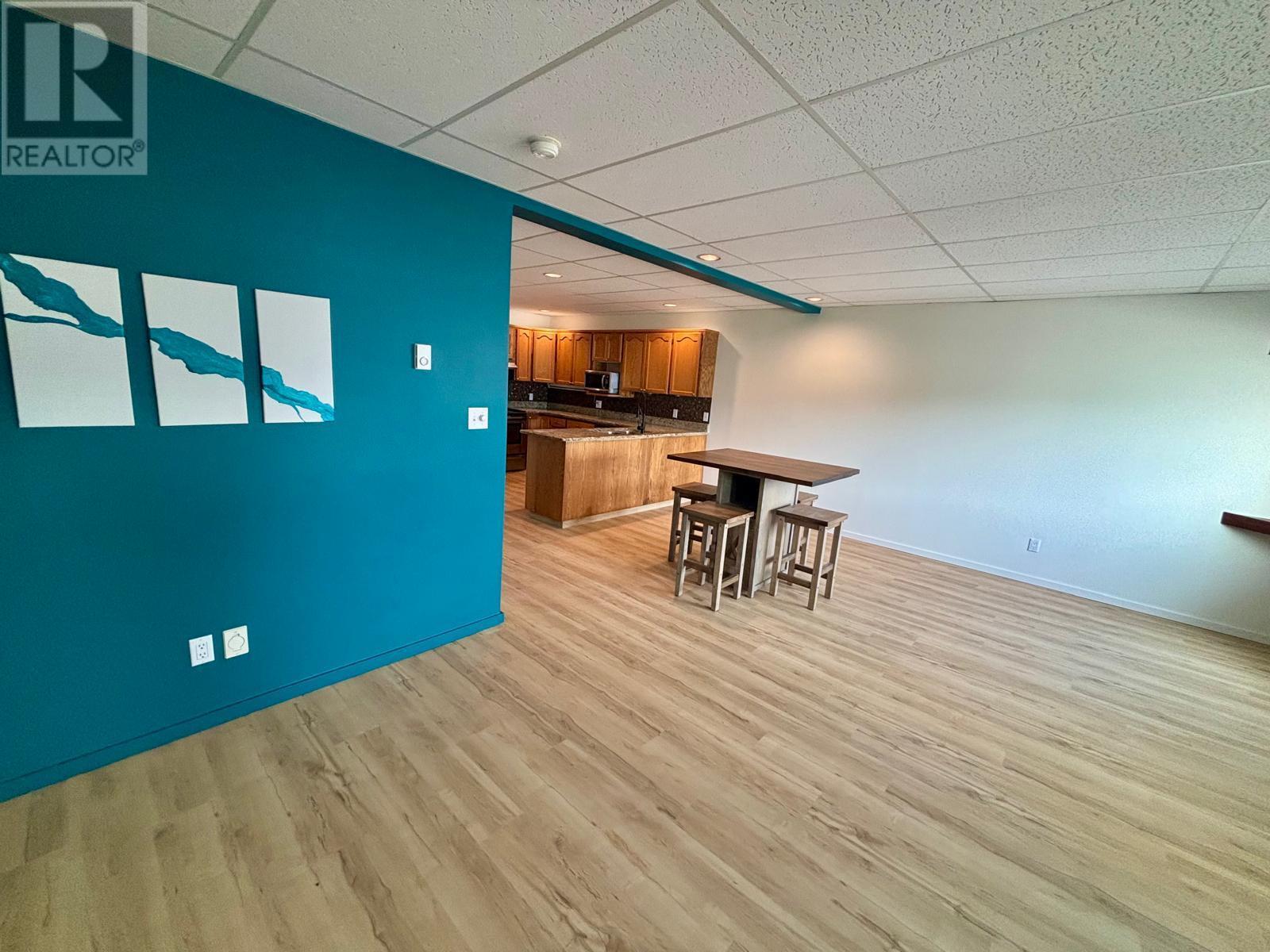 3610 Eagle Bay Road Unit# D. Eagle Bay, British Columbia