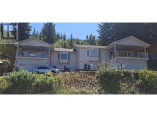 3610 Eagle Bay Road Unit# D. Eagle Bay, British Columbia