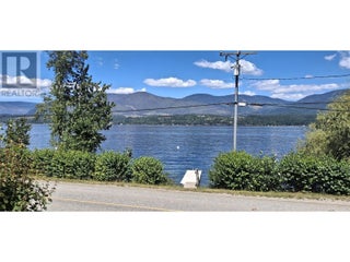 3610 Eagle Bay Road Unit# D. Eagle Bay, British Columbia