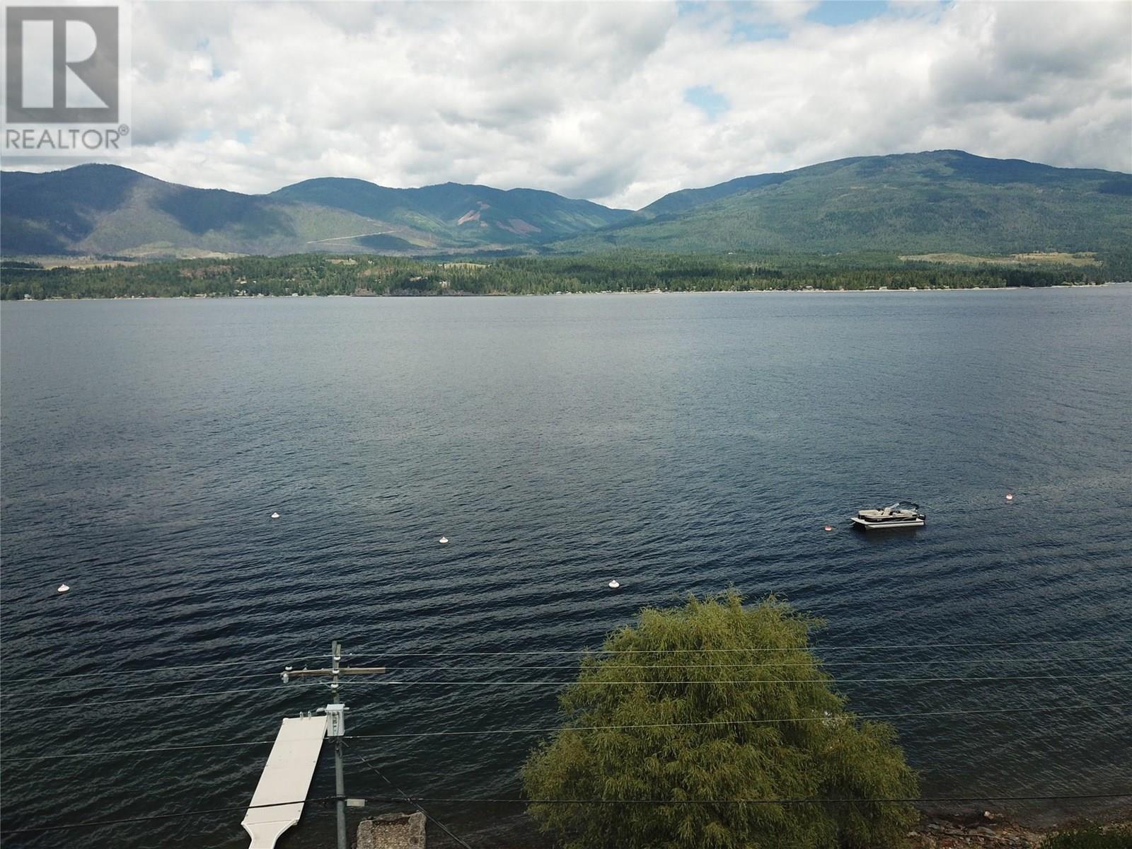 3610 Eagle Bay Road Unit# D. Eagle Bay, British Columbia