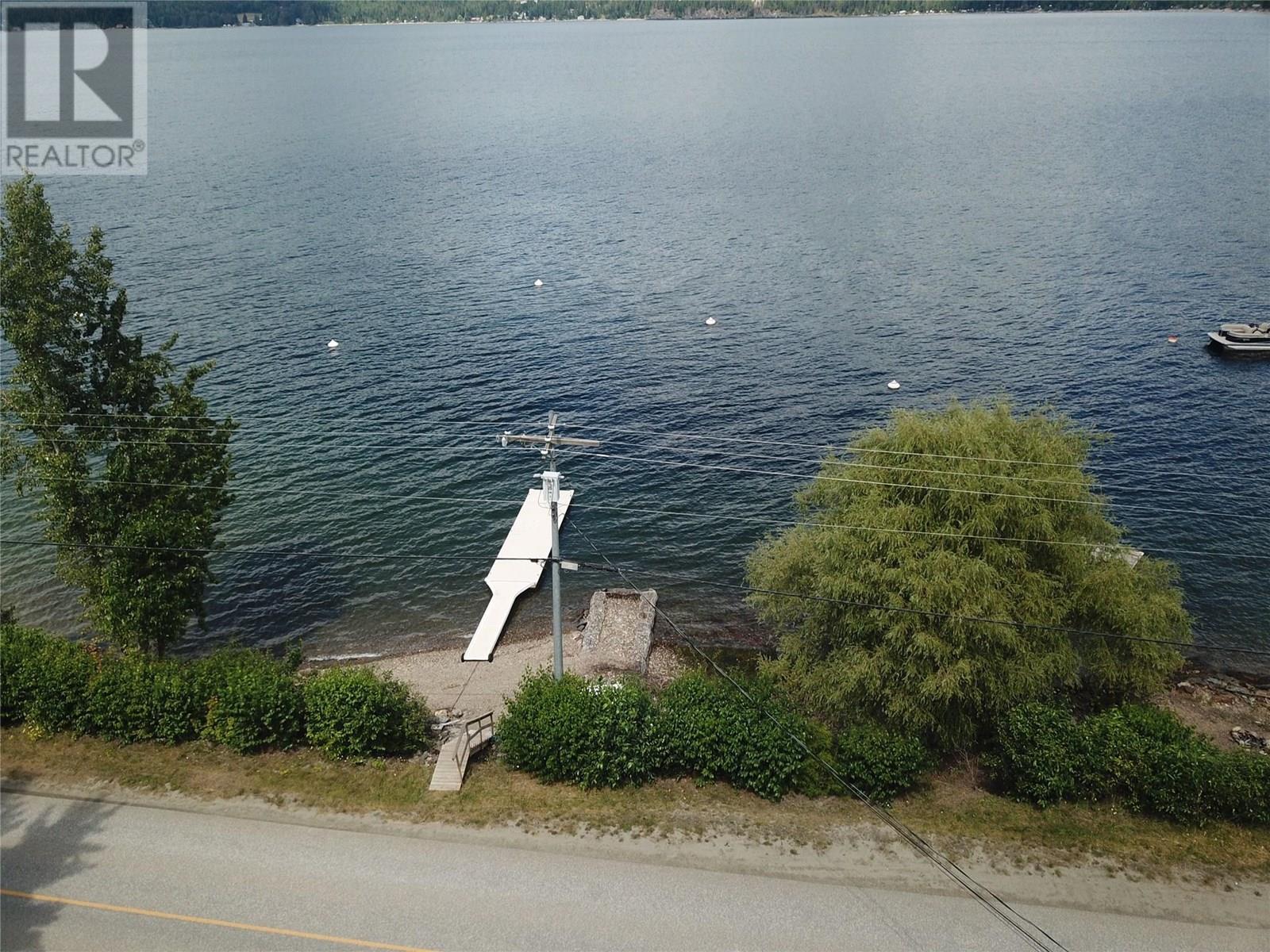 3610 Eagle Bay Road Unit# D. Eagle Bay, British Columbia