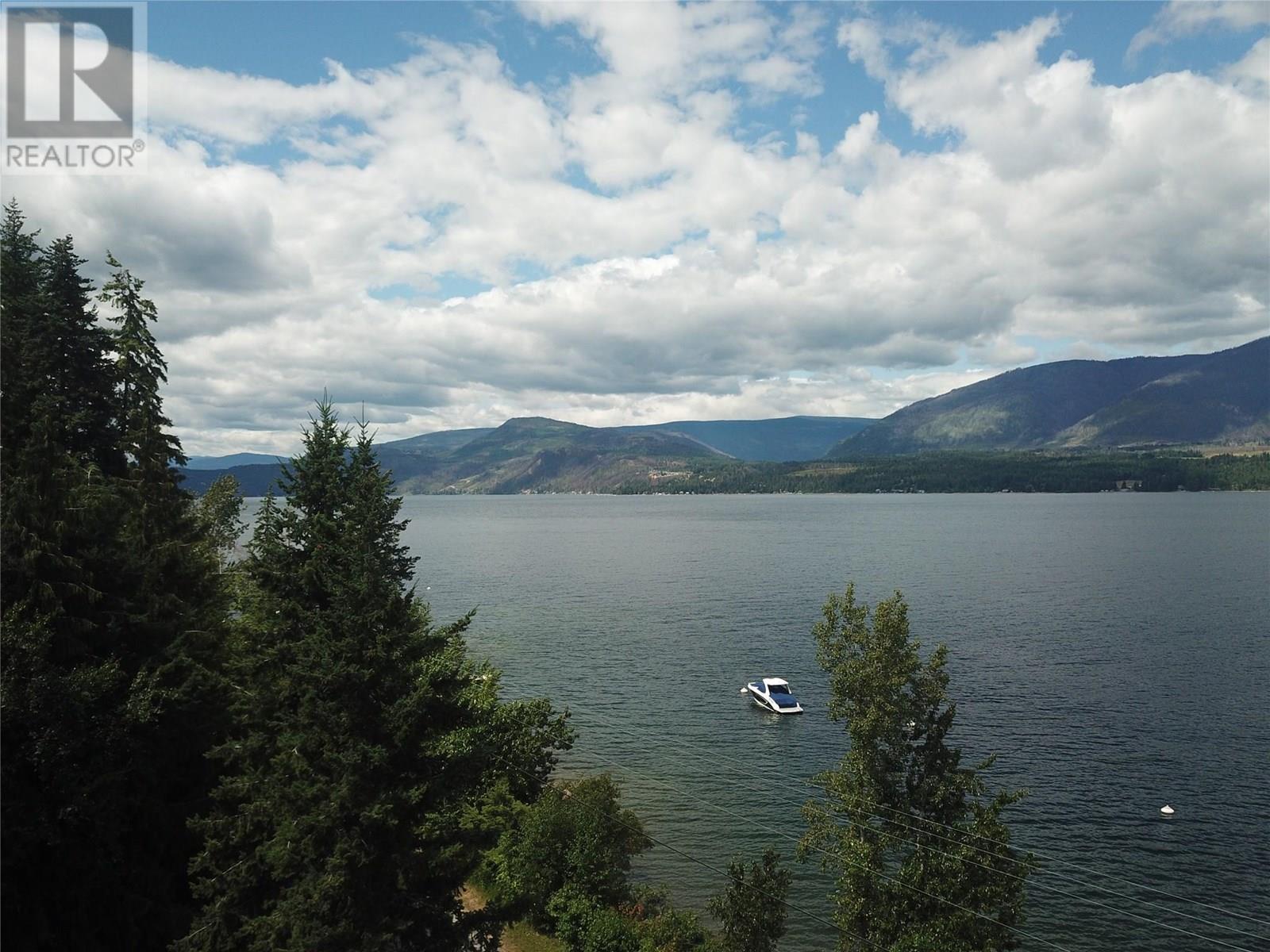 3610 Eagle Bay Road Unit# D. Eagle Bay, British Columbia