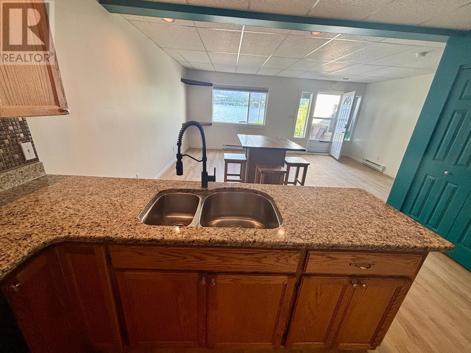 3610 Eagle Bay Road Unit# D. Eagle Bay, British Columbia