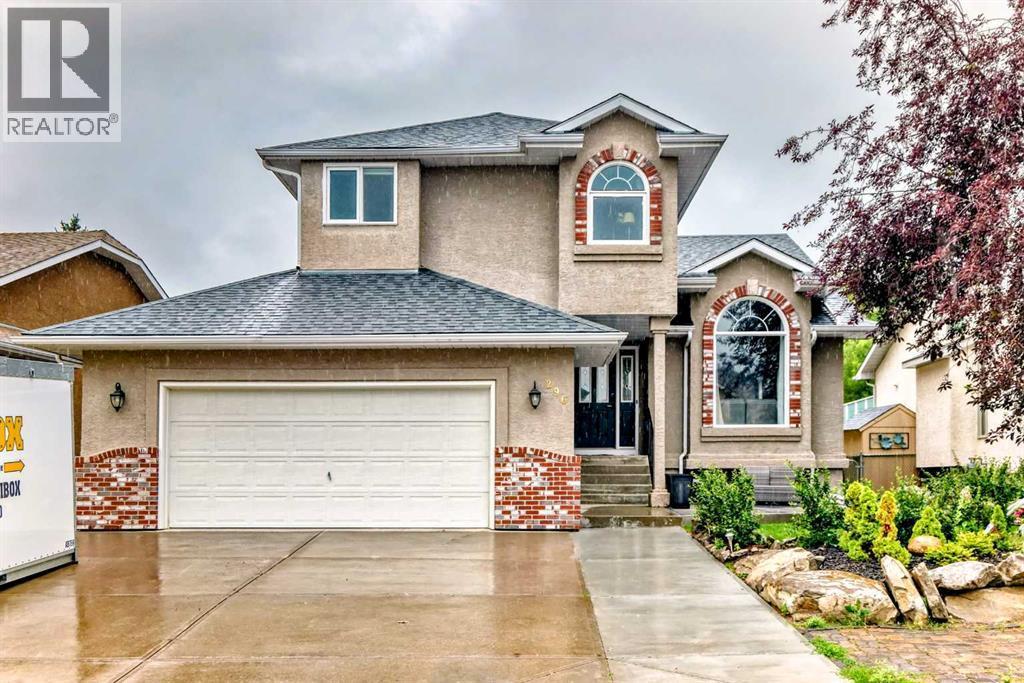 296 Lakeside Greens Crescent, Chestermere