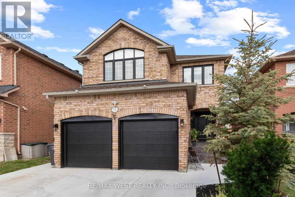 30 Cross Country Boulevard, Caledon (bolton West)
