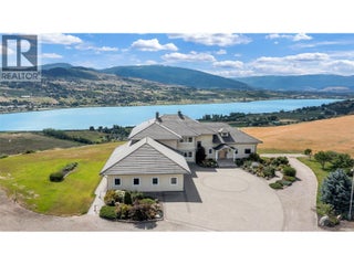 202 Stepping Stones Crescent. Armstrong, British Columbia