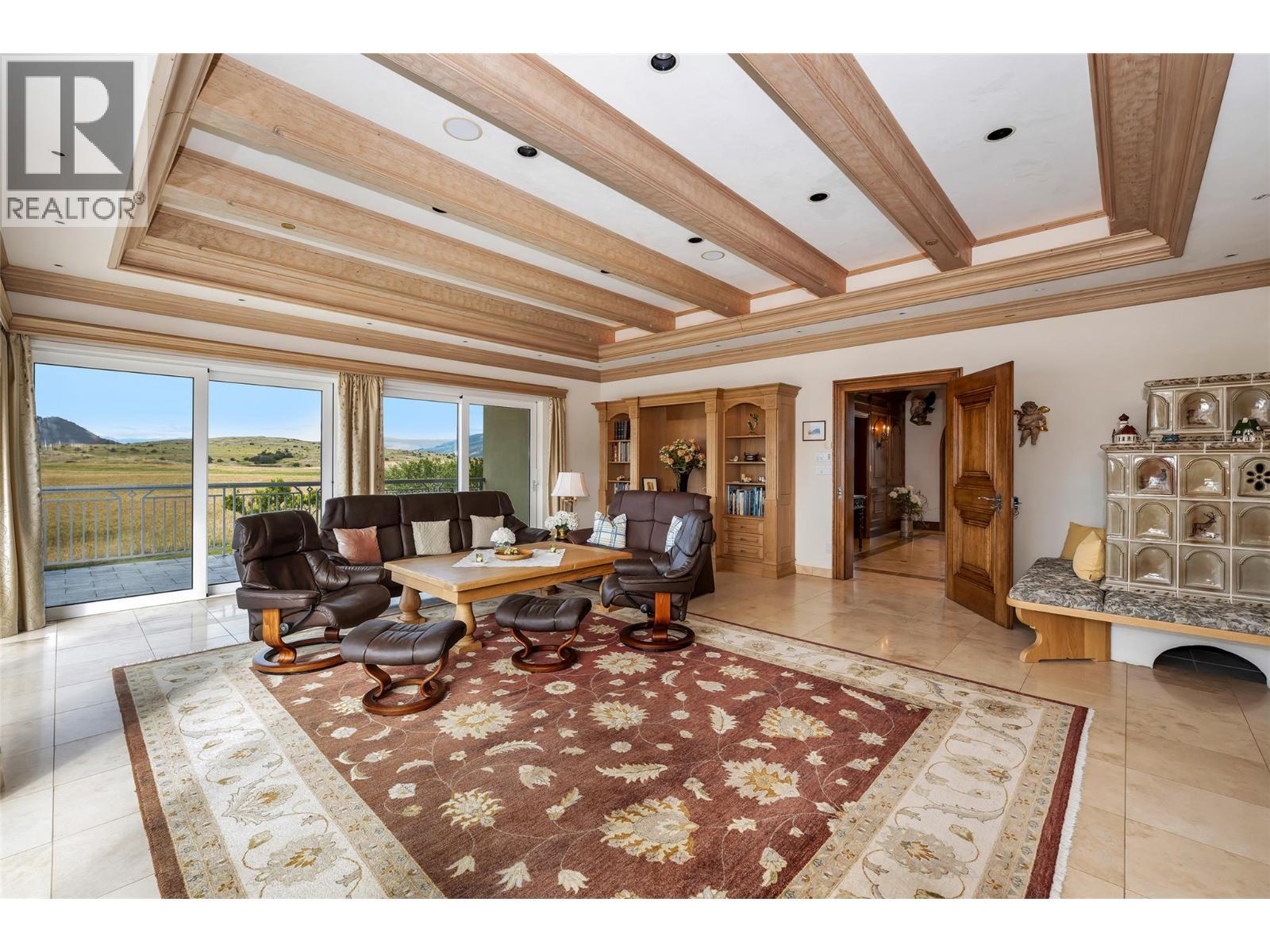 202 Stepping Stones Crescent. Armstrong, British Columbia