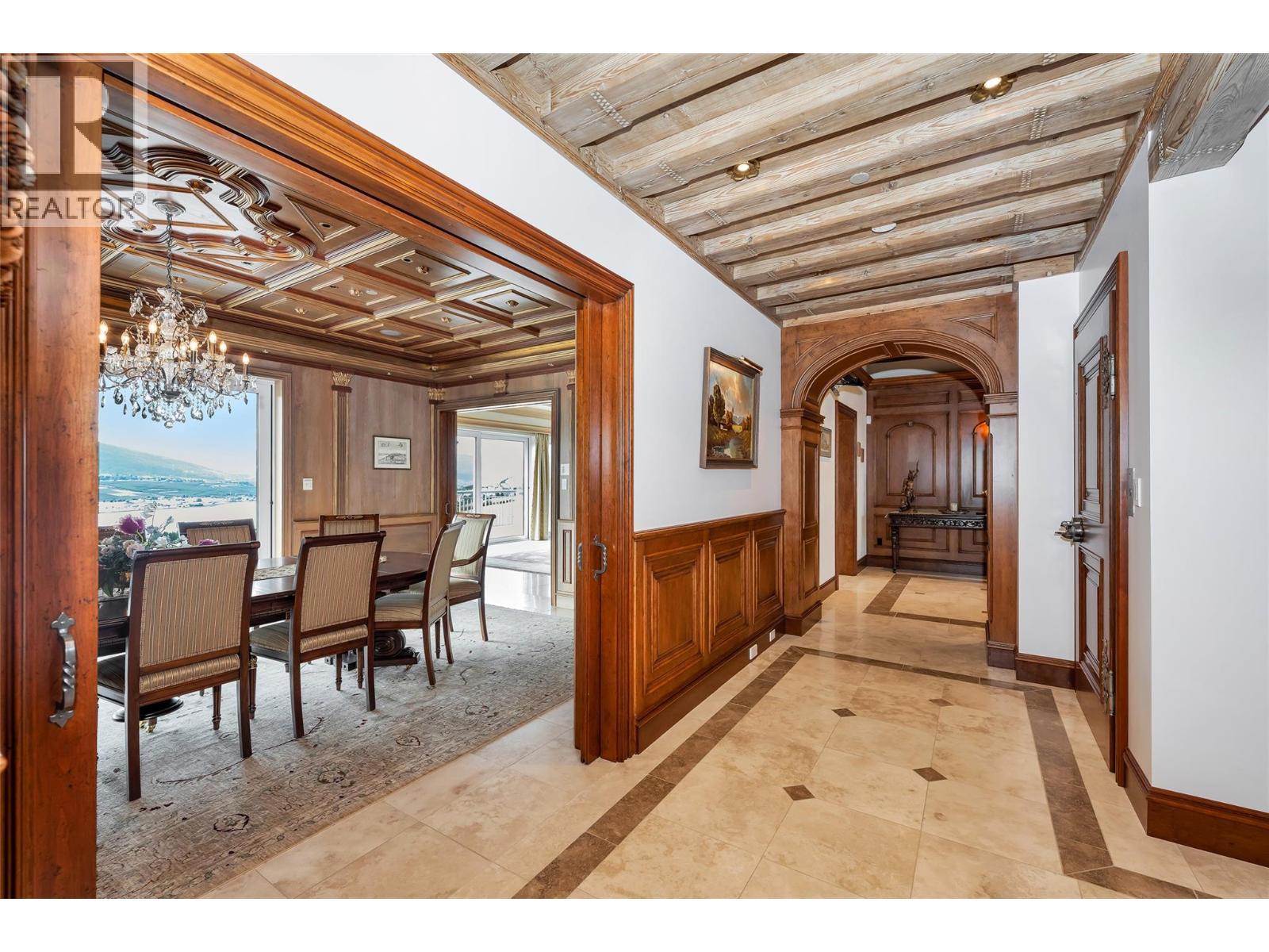 202 Stepping Stones Crescent. Armstrong, British Columbia