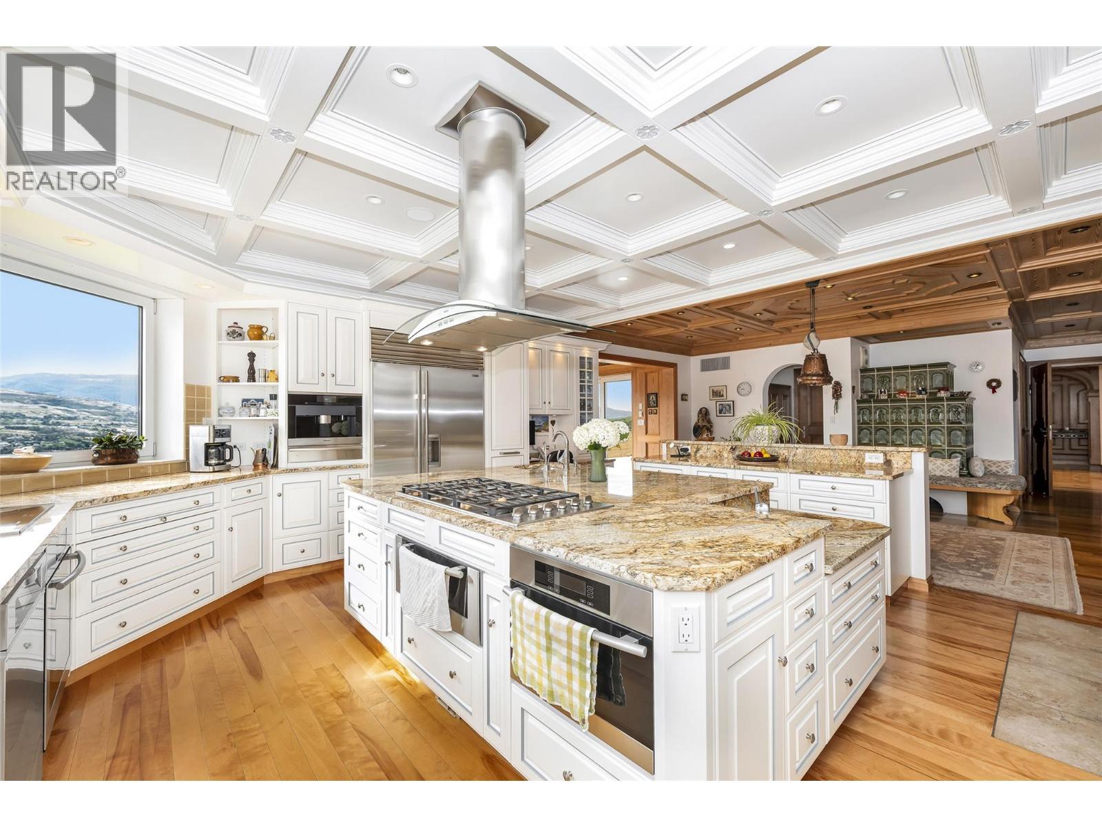 202 Stepping Stones Crescent. Armstrong, British Columbia