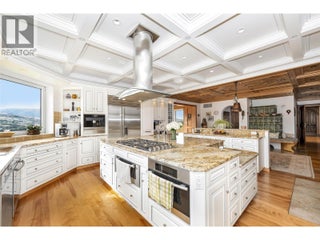 202 Stepping Stones Crescent. Armstrong, British Columbia