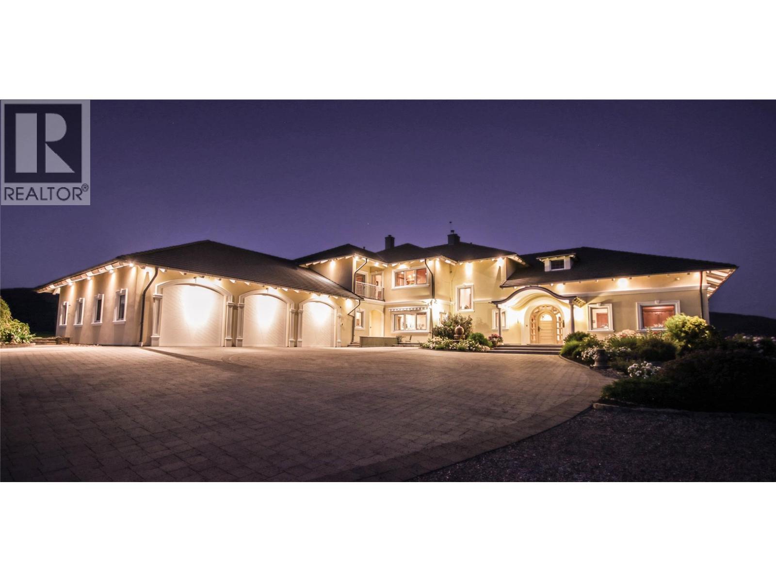 202 Stepping Stones Crescent. Armstrong, British Columbia