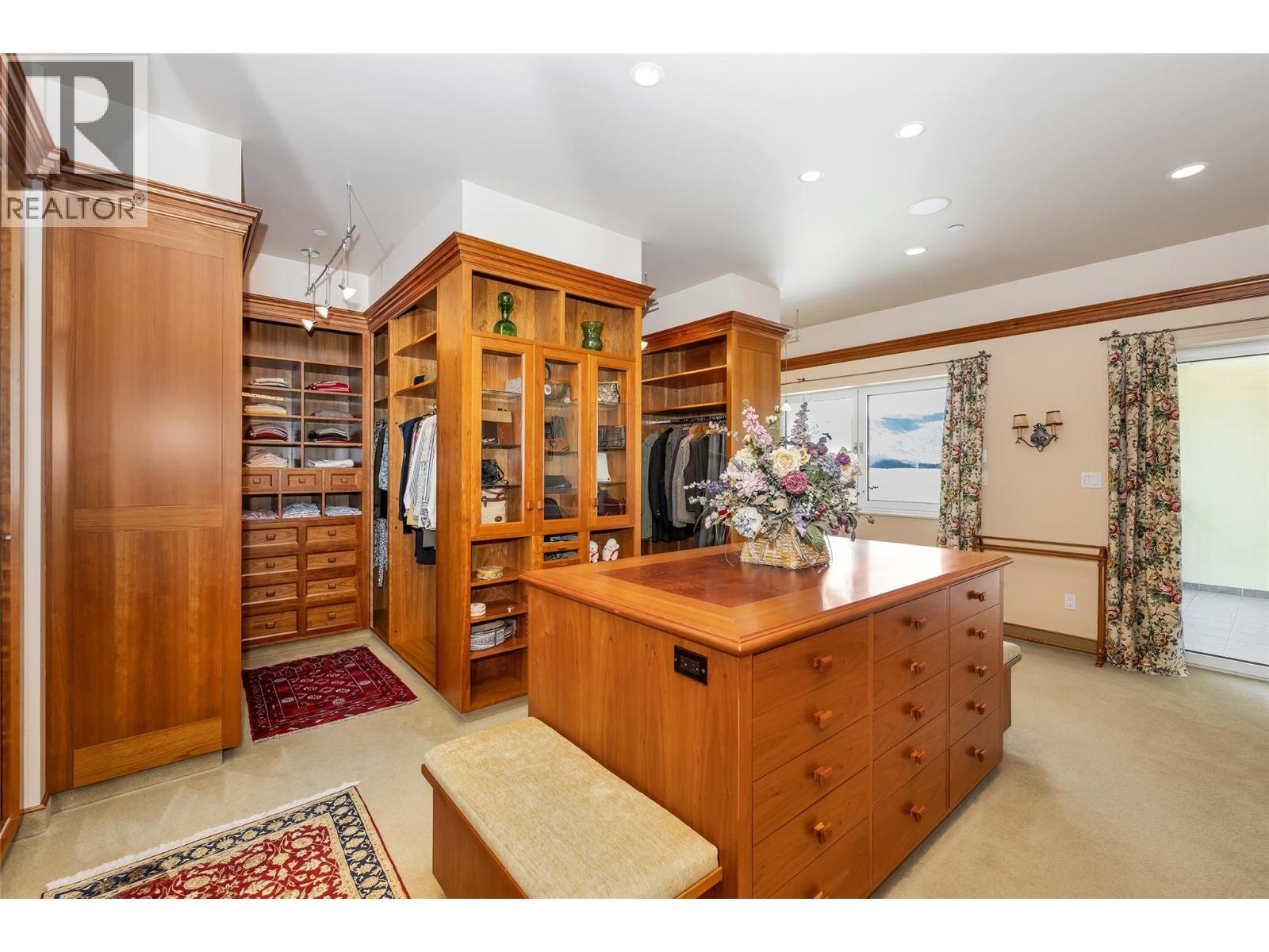 202 Stepping Stones Crescent. Armstrong, British Columbia